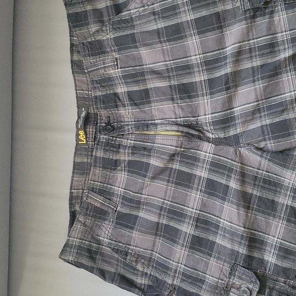 Shorts - Picture 2 of 3